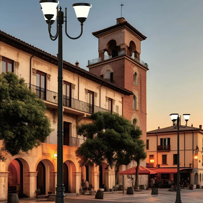 Quel est le meilleur, des poteaux d'éclairage LED ou des poteaux d'éclairage solaire ?